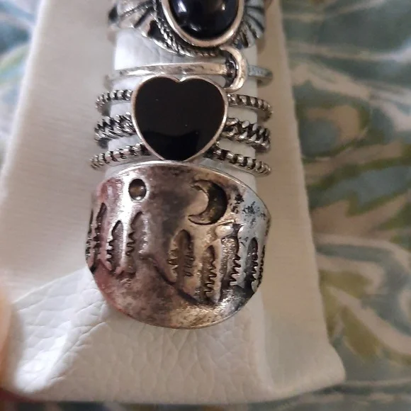 NWT Free People Stacking Ring Set - Picture 9 of 12